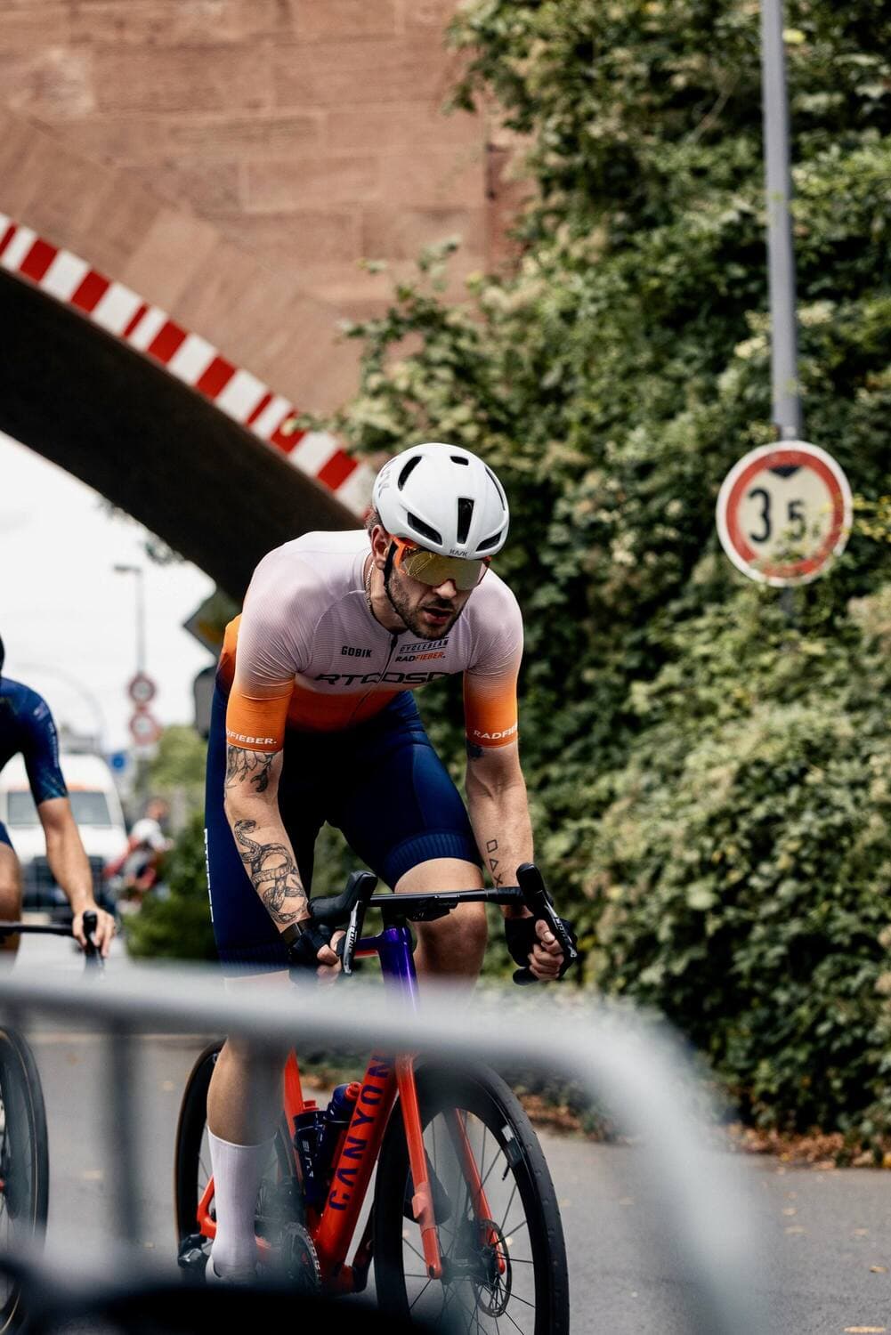 Hans - passionate cyclist and software engineer